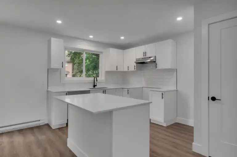 823 Woodbine Road #1