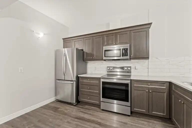 1501 Elsmere Ave #1501 - Photo 6 of 19