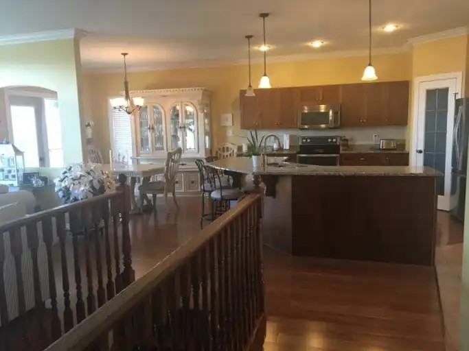 2507 Lake Ave - Photo 2 of 6