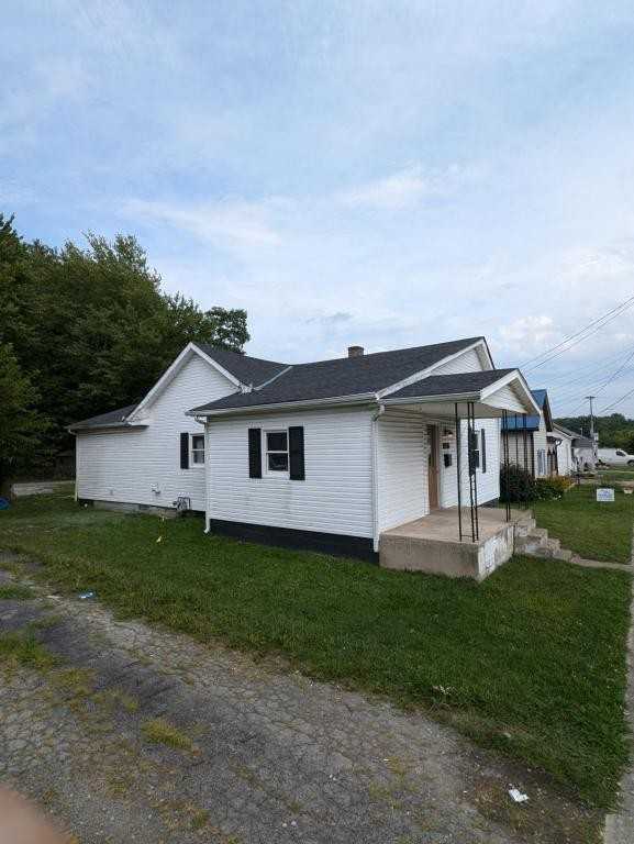 201 S Columbus St - Photo 2 of 15