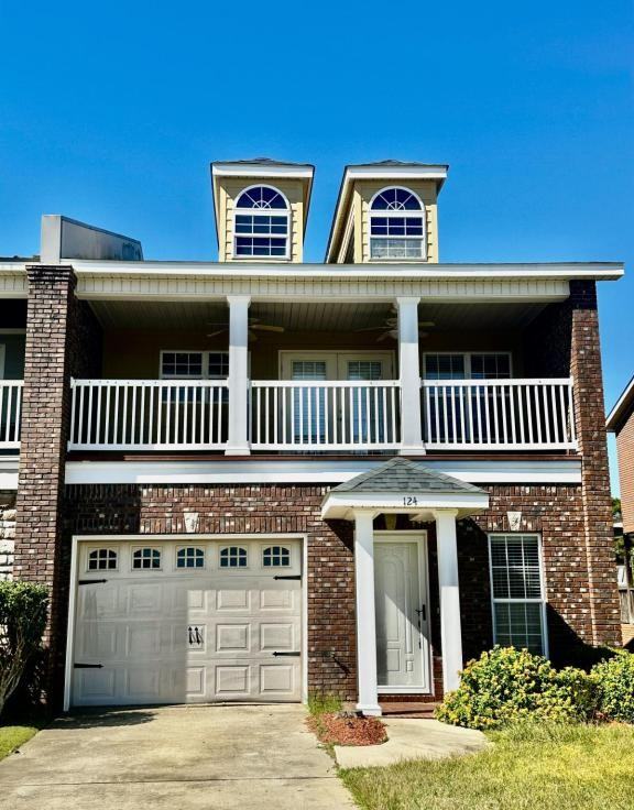 124 Whitney Ave - Photo 2 of 24