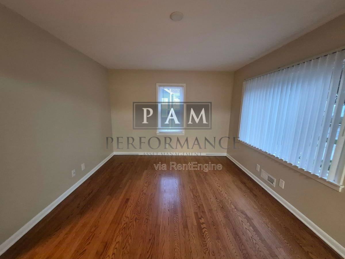 3749 S 24th St - Photo 3 of 10