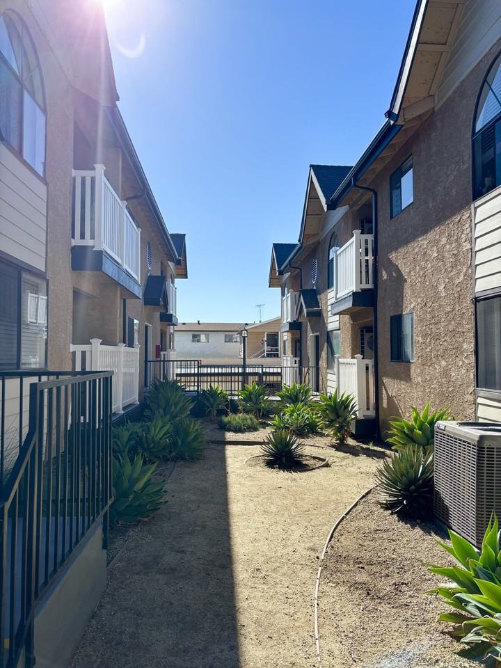 Almansor Villa Apartments - Photo 6 of 11