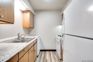 featured image of 1750 1740- 1750 Lombard Ave.