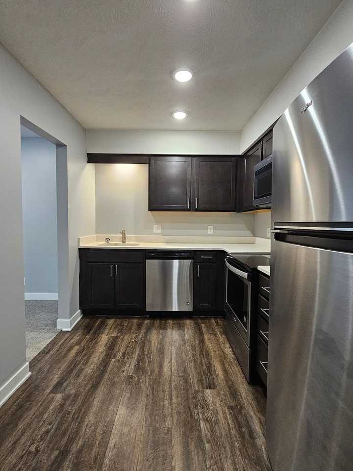 The Belmont Apartments - Photo 3 of 42