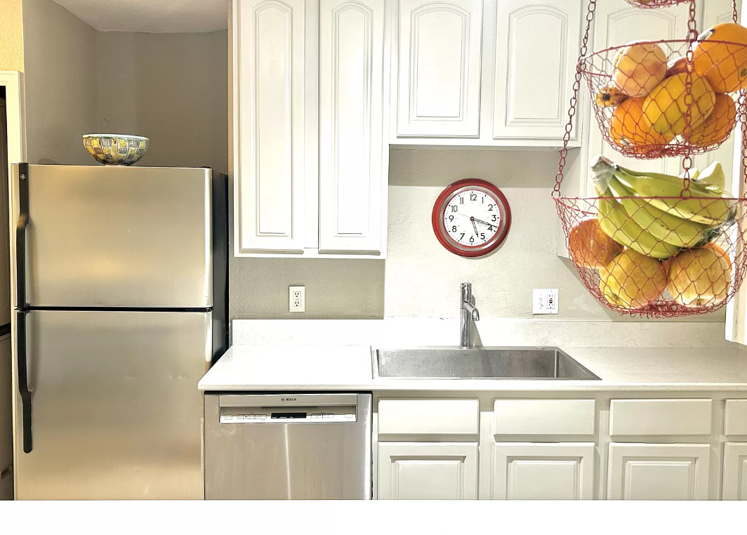 3021 Dexter St - Photo 7 of 17