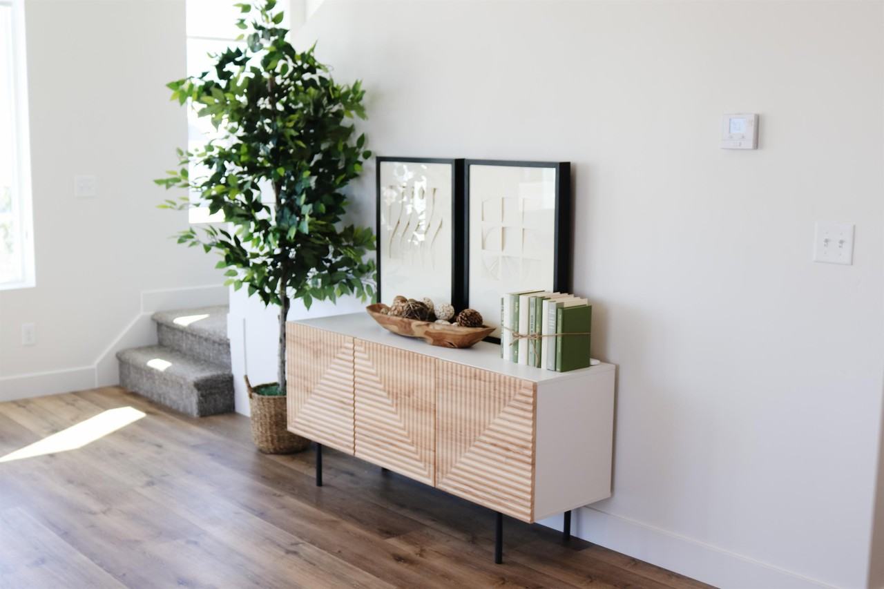 557 Wn #24 - Photo 2 of 50