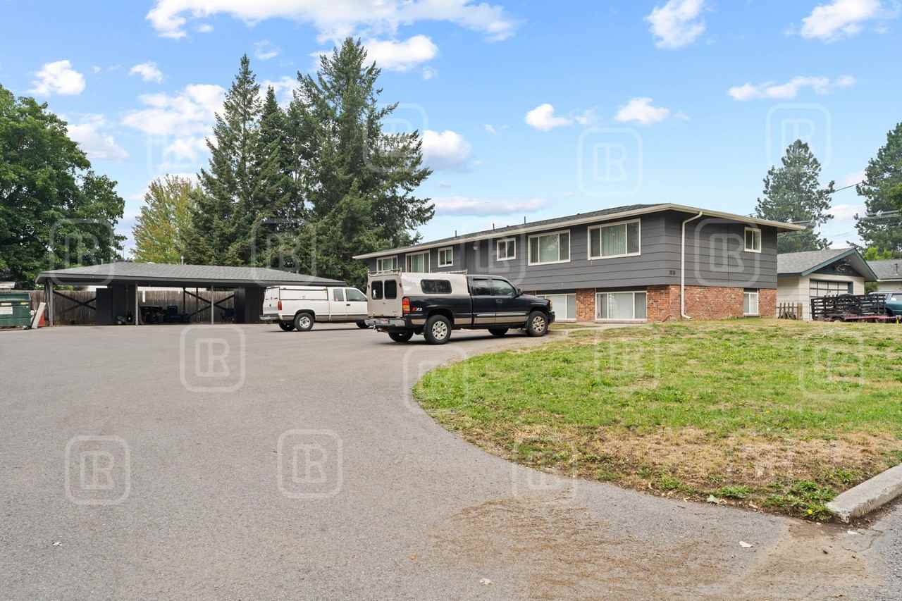 3223 North 7th Street #3 - Photo 4 of 7