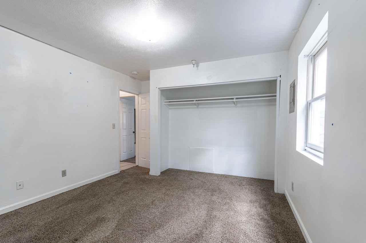 471 Dallas St #4 - Photo 5 of 15