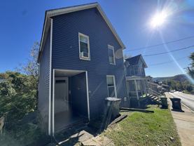 356 Stewart St - Photo 1 of 1