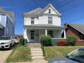 212 Grand St - Photo 1 of 1