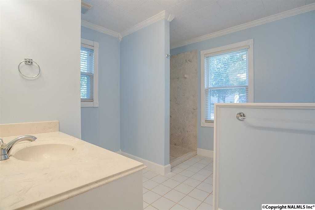 4306 Cloverdale Dr Nw - Photo 4 of 11