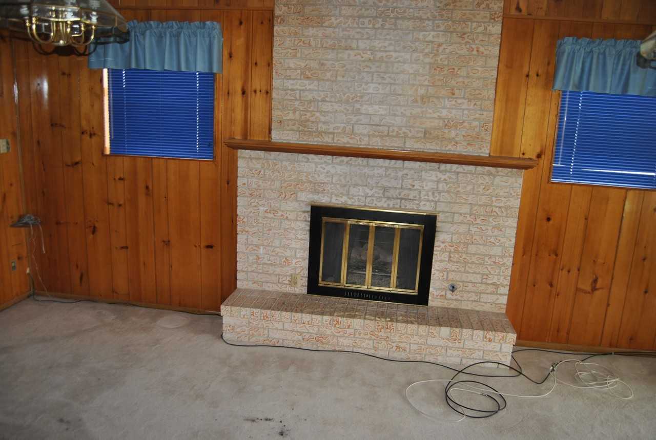 929 Giles Road - Photo 3 of 8