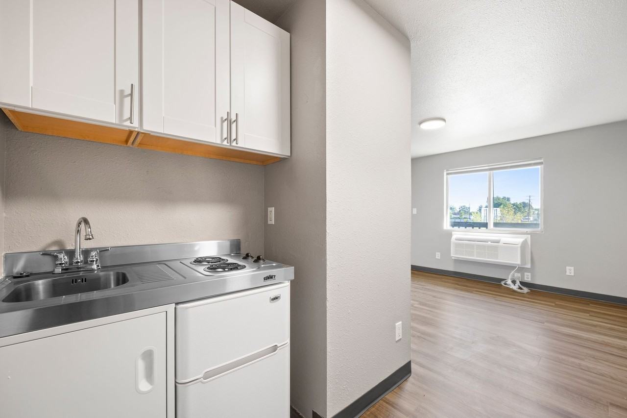 Richland Studios - Photo 5 of 13