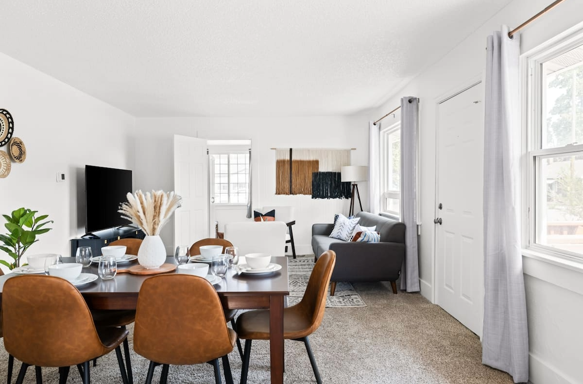 1905 5th St S - Photo 2 of 33