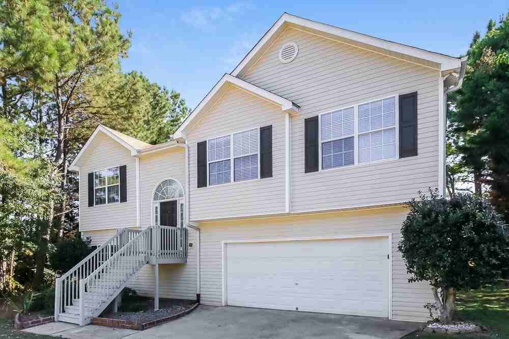 40 Savoy Park Dr - Photo 4 of 17