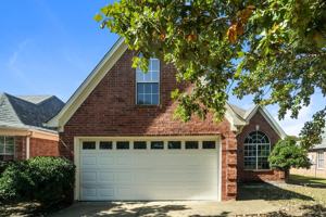 featured image of 8207 Cross Point Dr