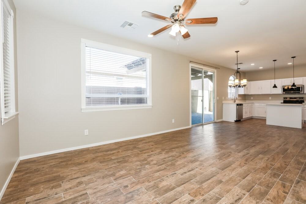 1130 E Coppola St - Photo 4 of 17