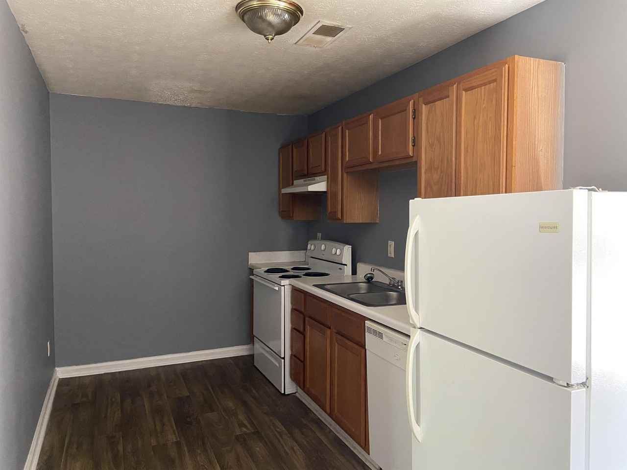 225 225 #1 - Photo 3 of 9