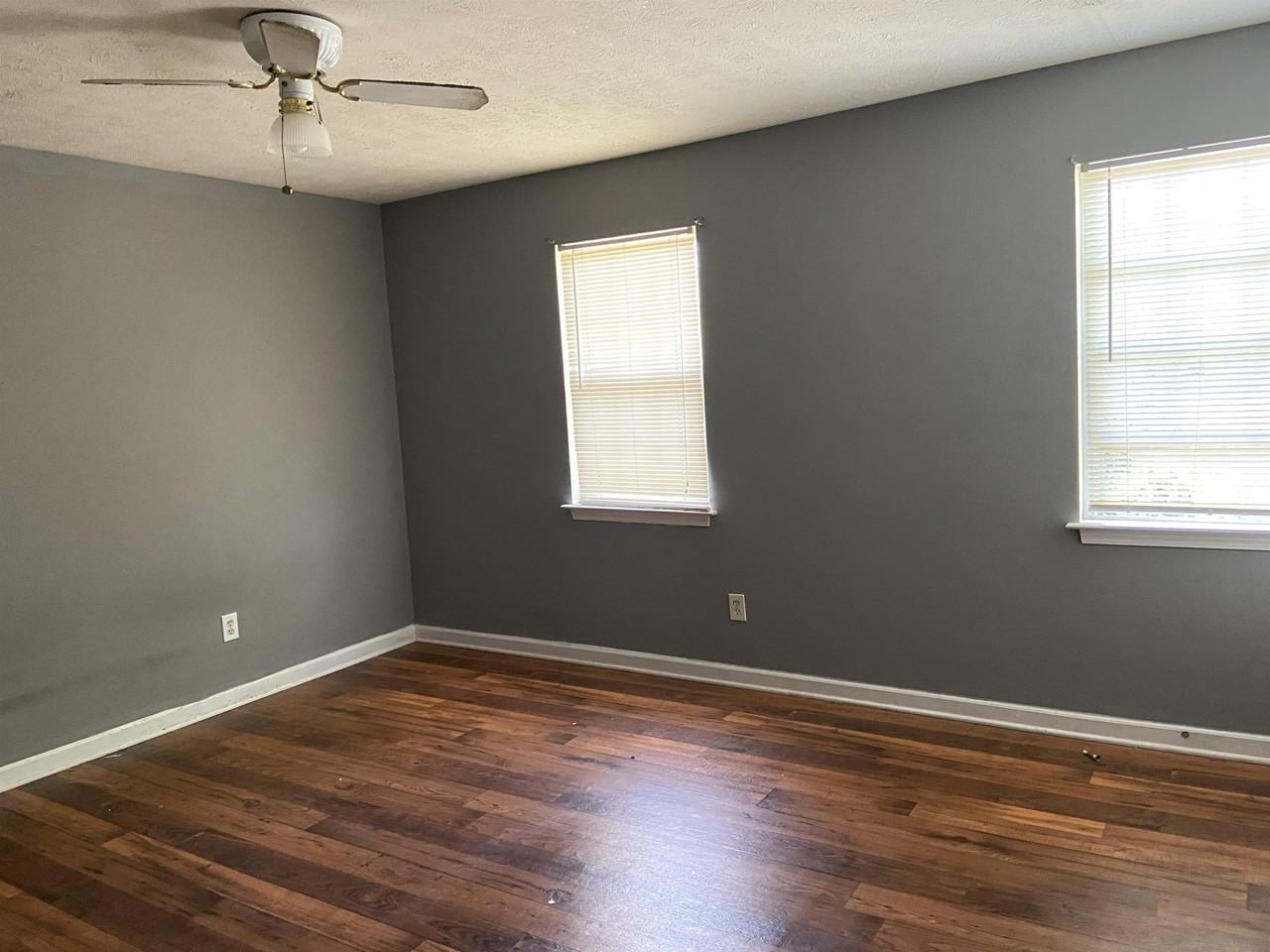 225 225 #1 - Photo 7 of 9