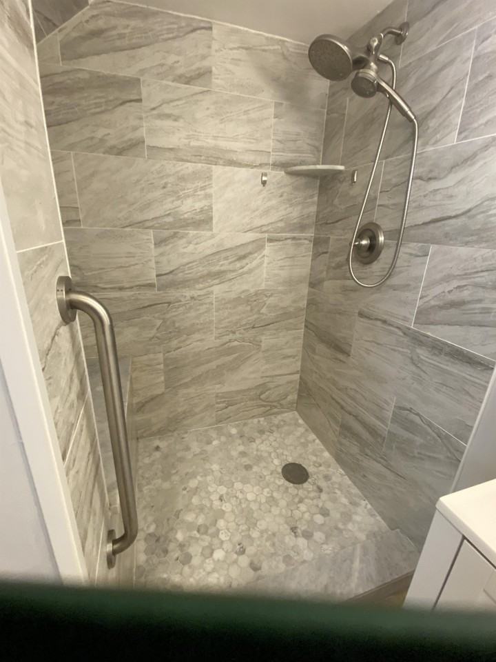 1823 8th St #1 - Photo 4 of 14