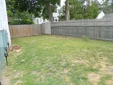 1823 8th St #1 - Photo 3 of 14