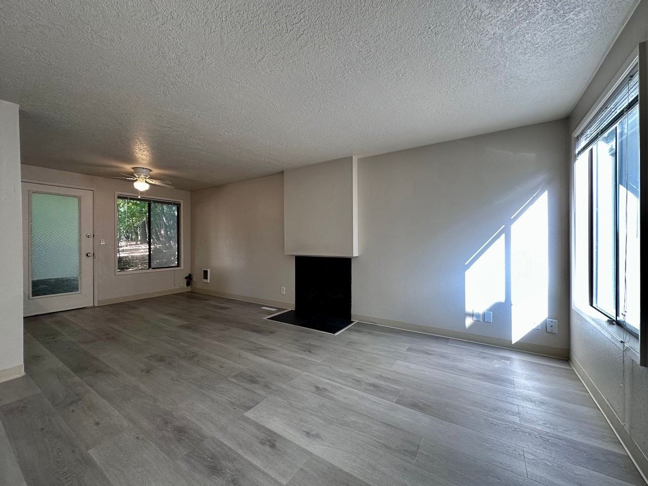 6955 Montauk Cir - Photo 5 of 22