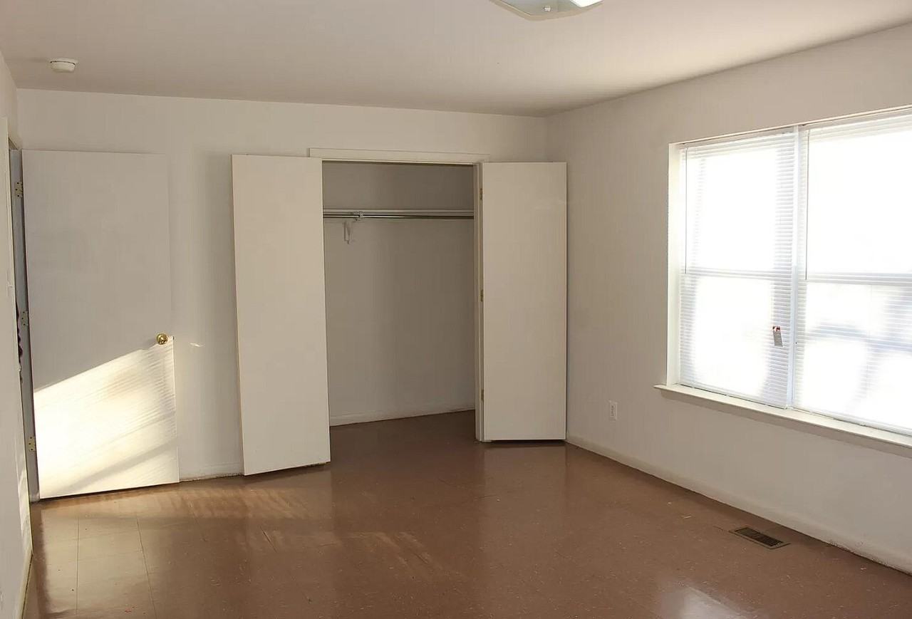 885 N 42nd St - Photo 6 of 6