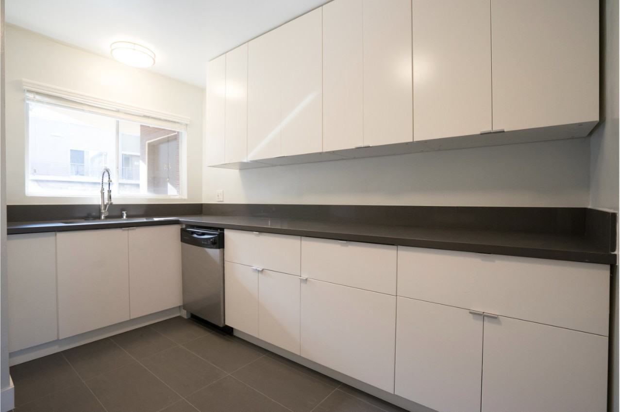 1155 Hacienda Place - Photo 6 of 14