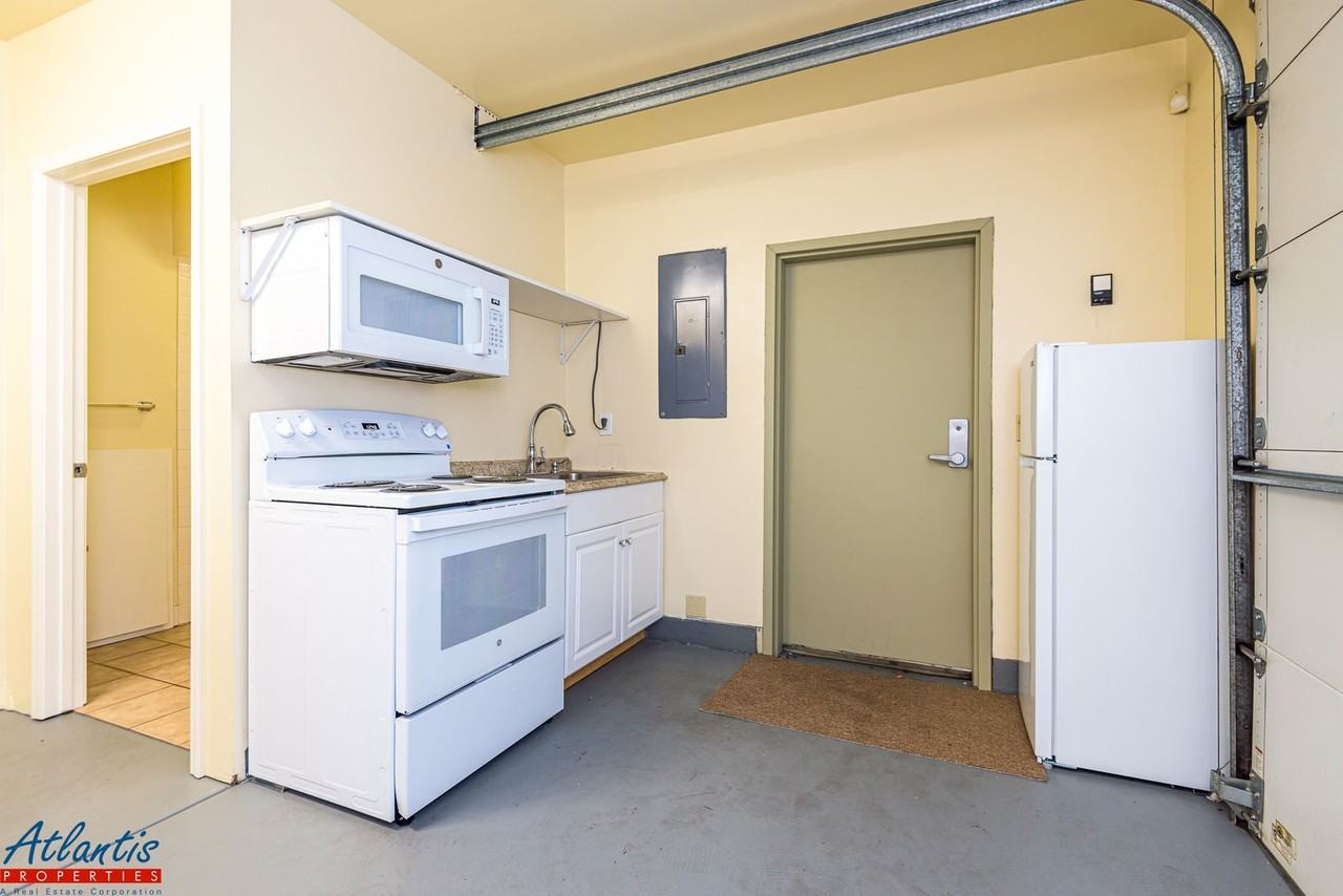 811 Camden Ave - Photo 3 of 10