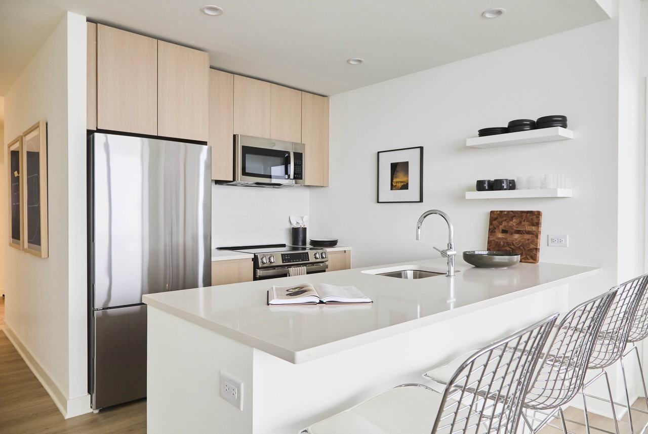 The Journal - North Tower - Photo 6 of 15