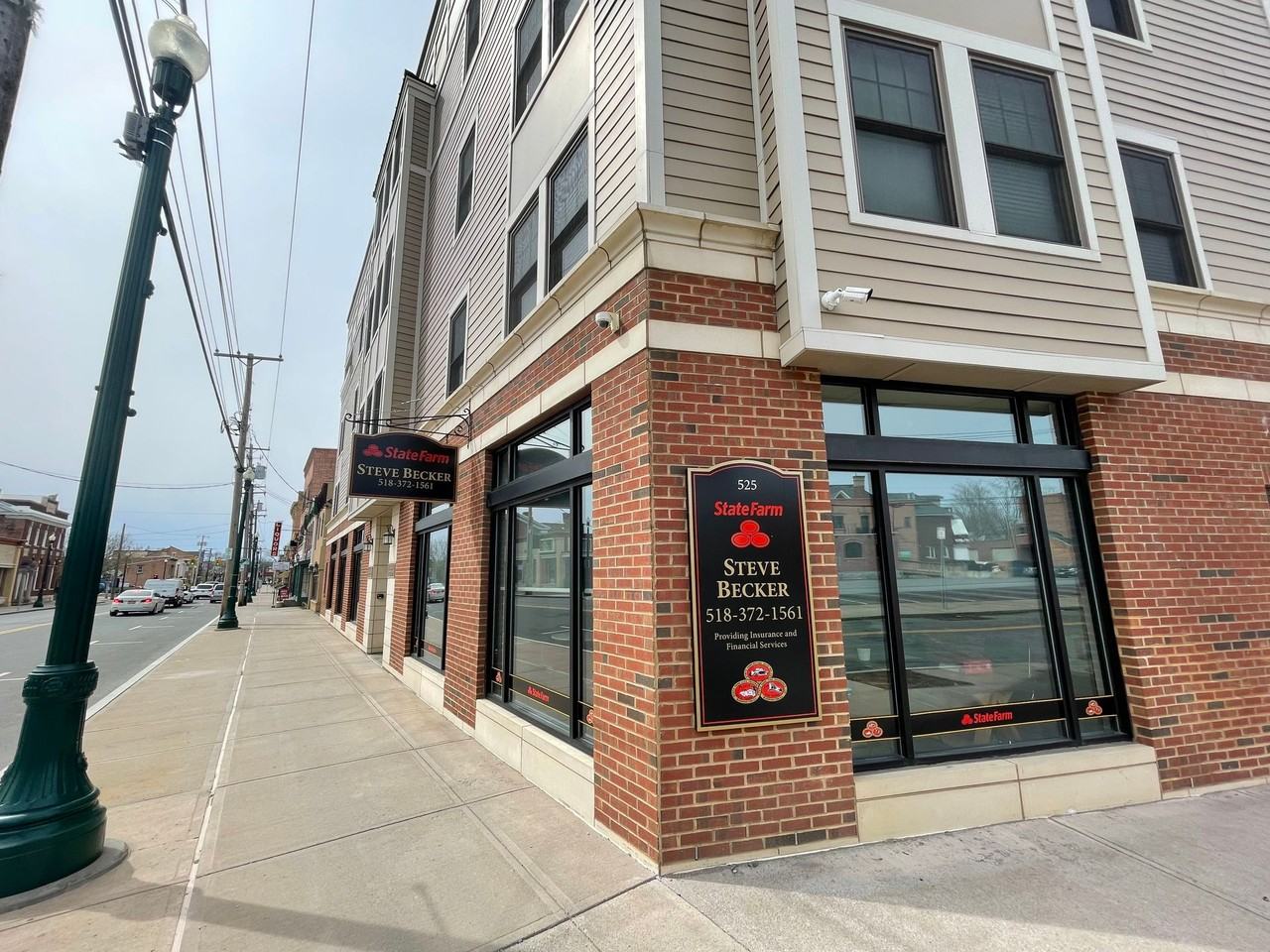 525 Union Street - Photo 3 of 23