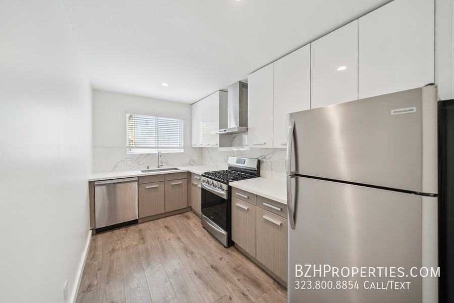 252 S New Hampshire Ave - Photo 2 of 13