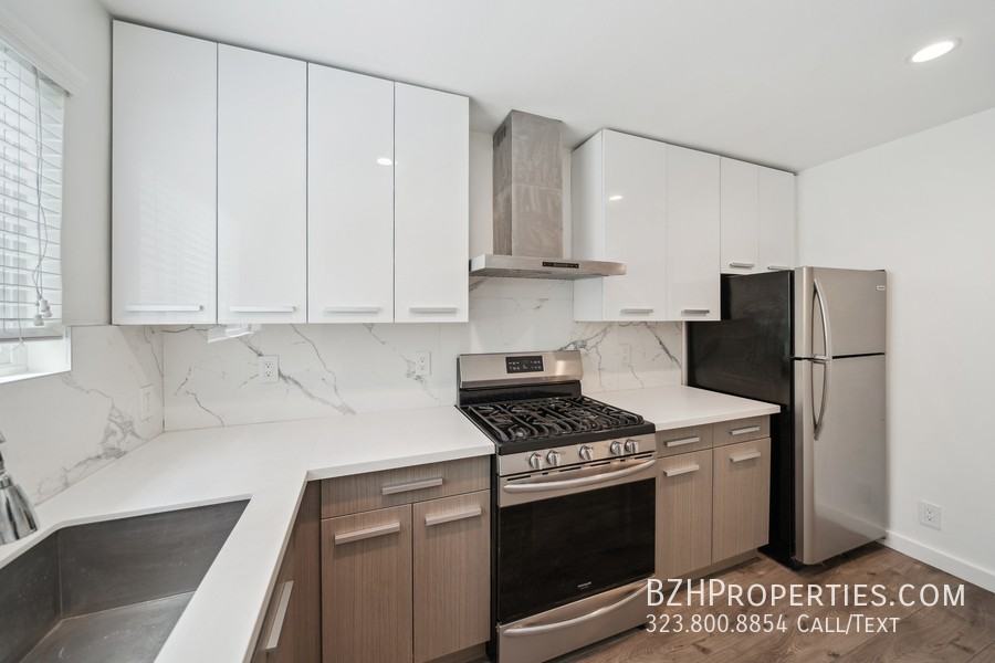 252 S New Hampshire Ave - Photo 3 of 13