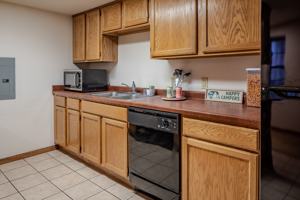 featured image of 515 N Lake St #7A1A