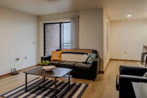 featured image of 515 N Lake St #2A1A