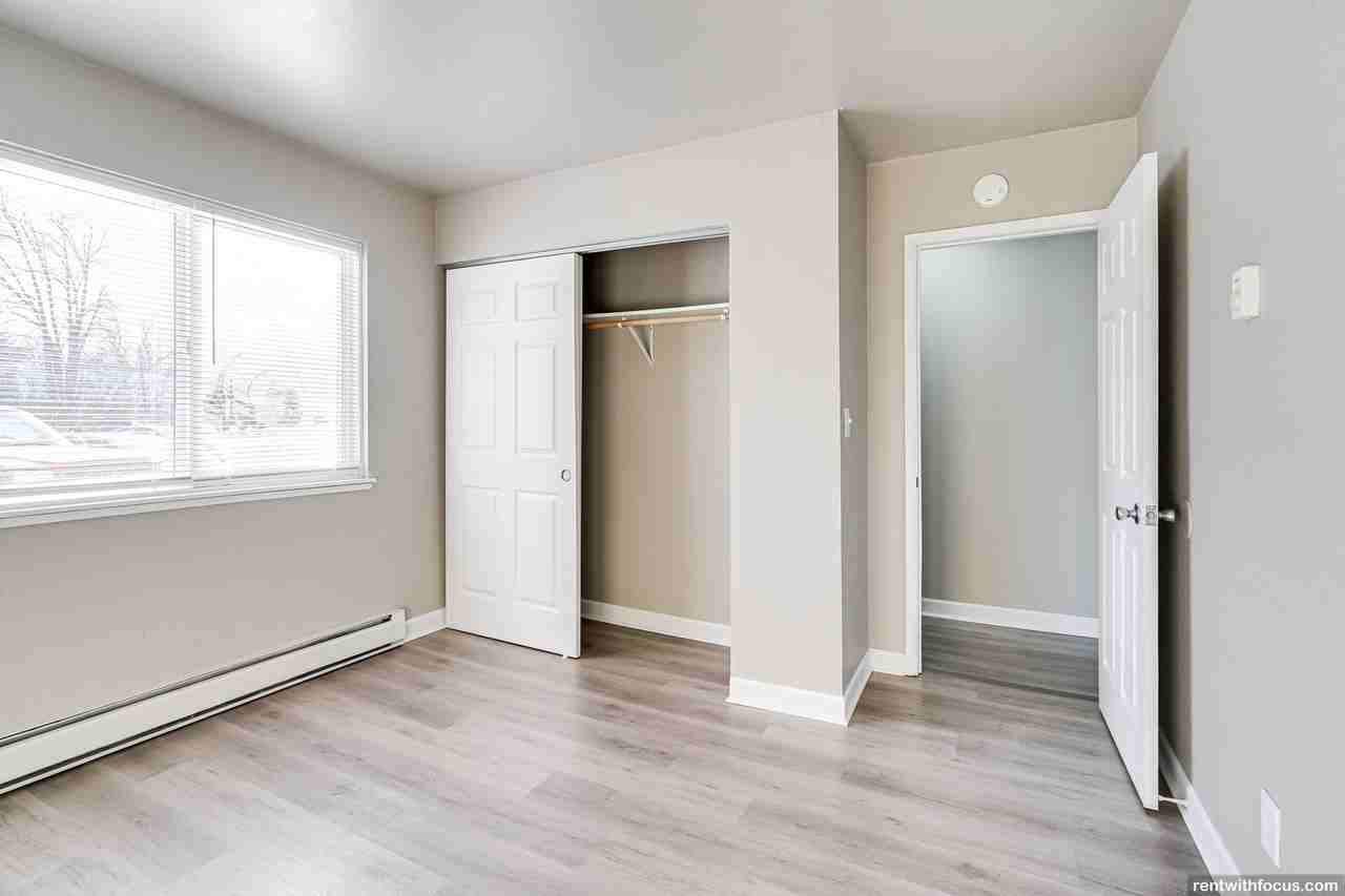 Fox Ridge - Photo 7 of 34