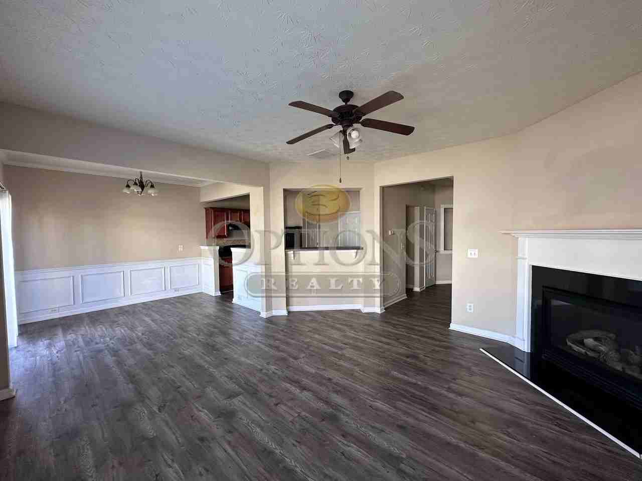 827 Forsythia Way - Photo 4 of 25