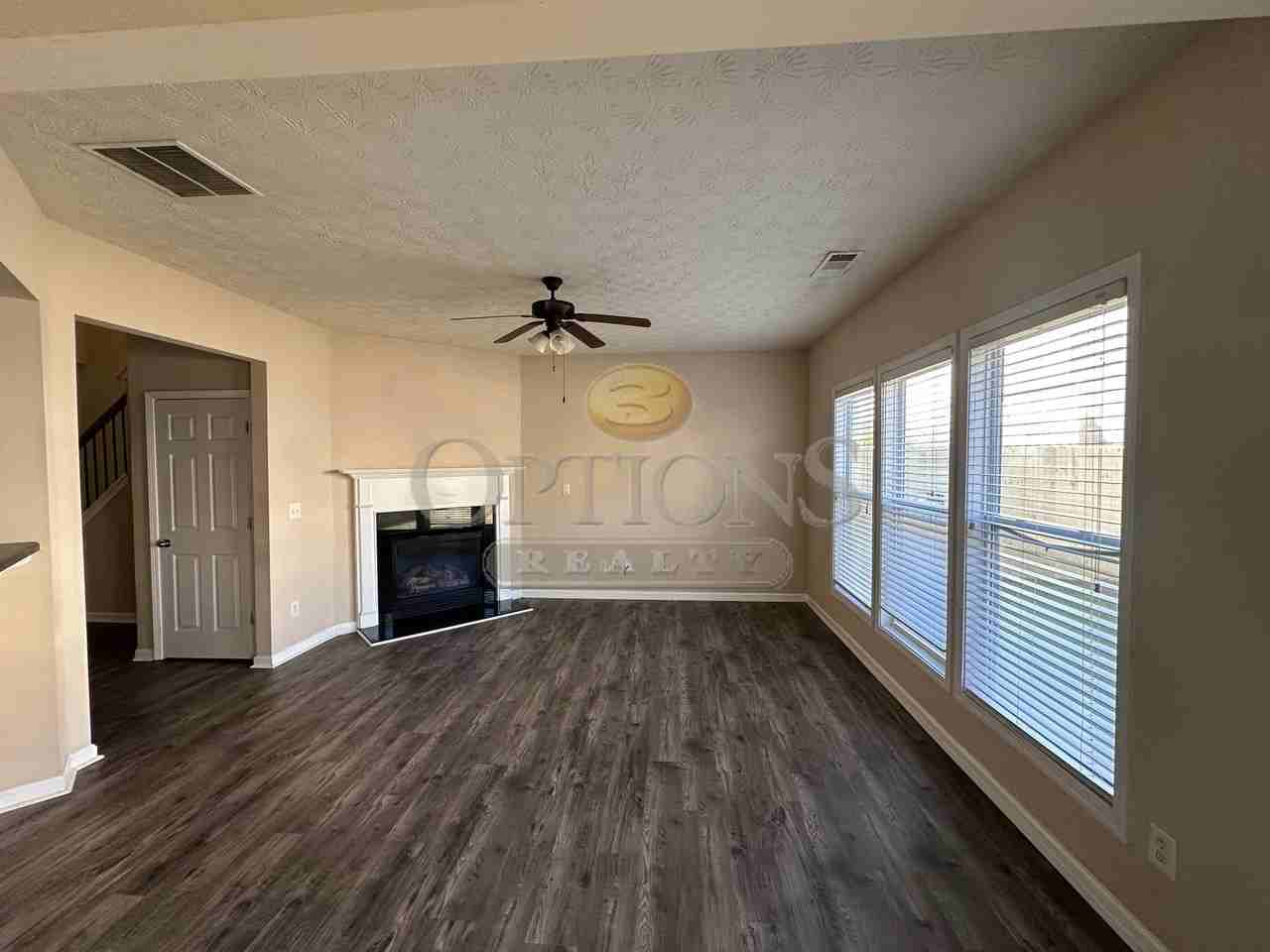827 Forsythia Way - Photo 5 of 25