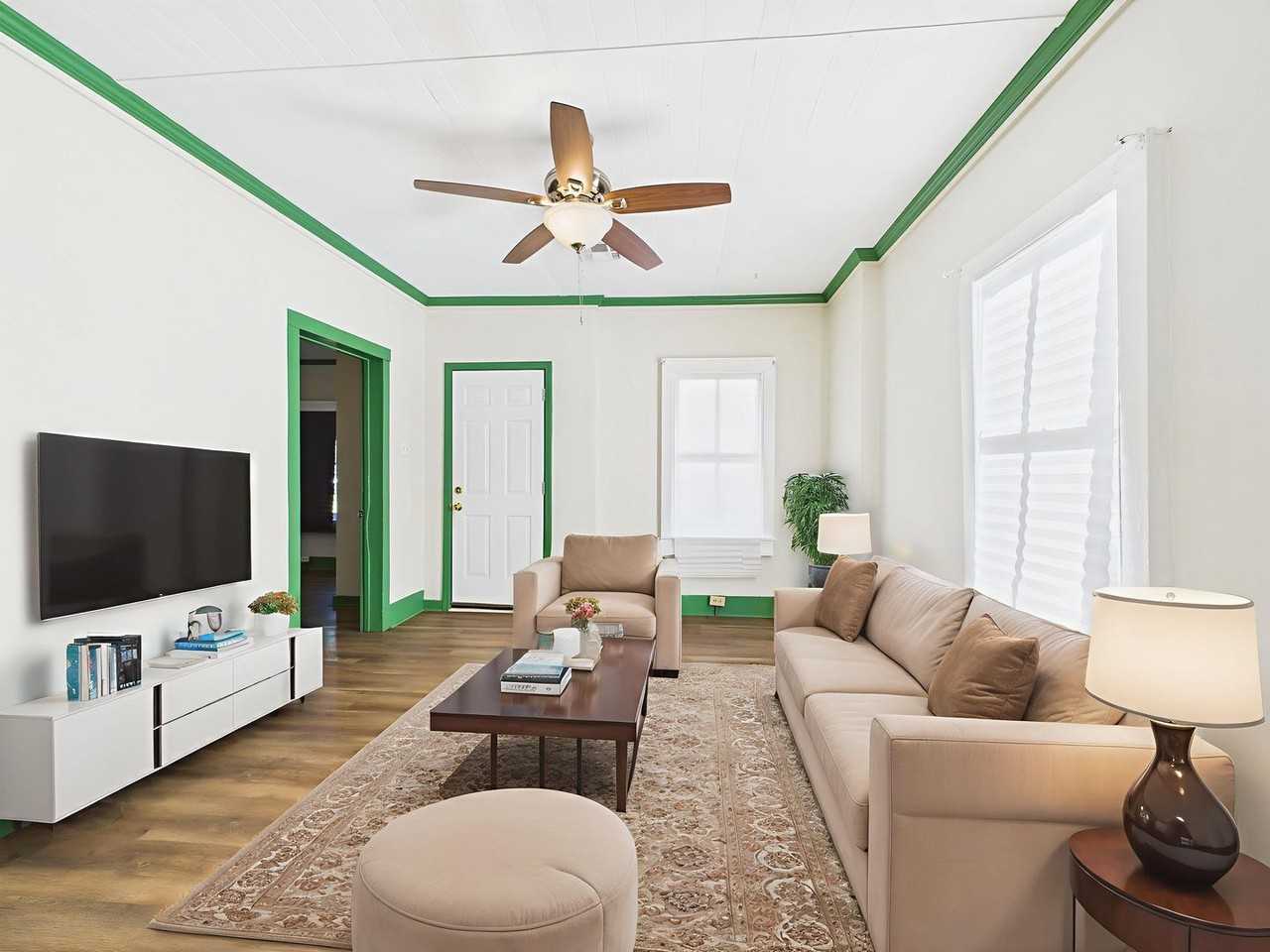 516 Lamar Street - Photo 5 of 17