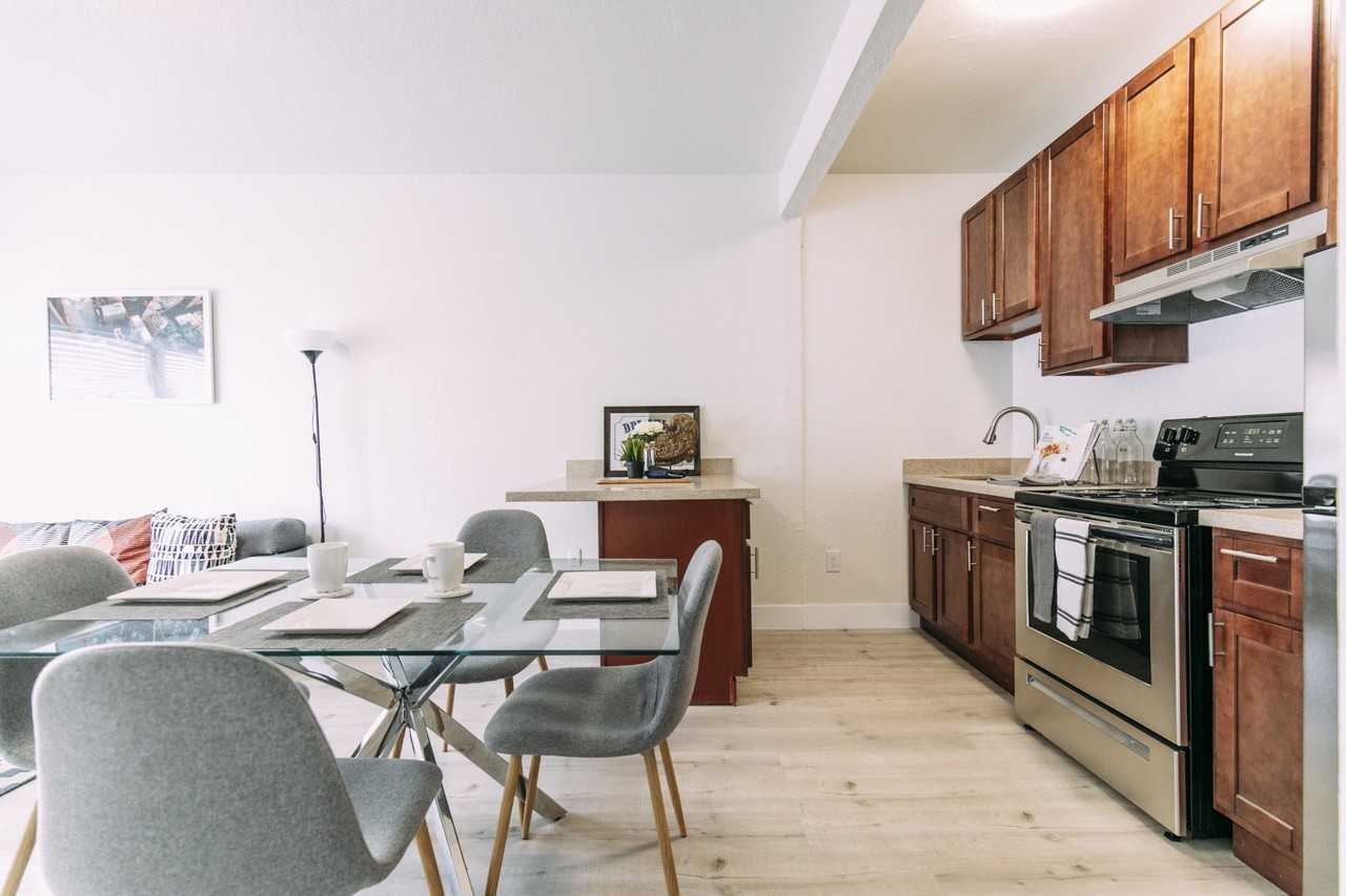 1707 36th Avenue - Photo 4 of 17