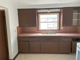 featured image of 8015 W Beckett Ave