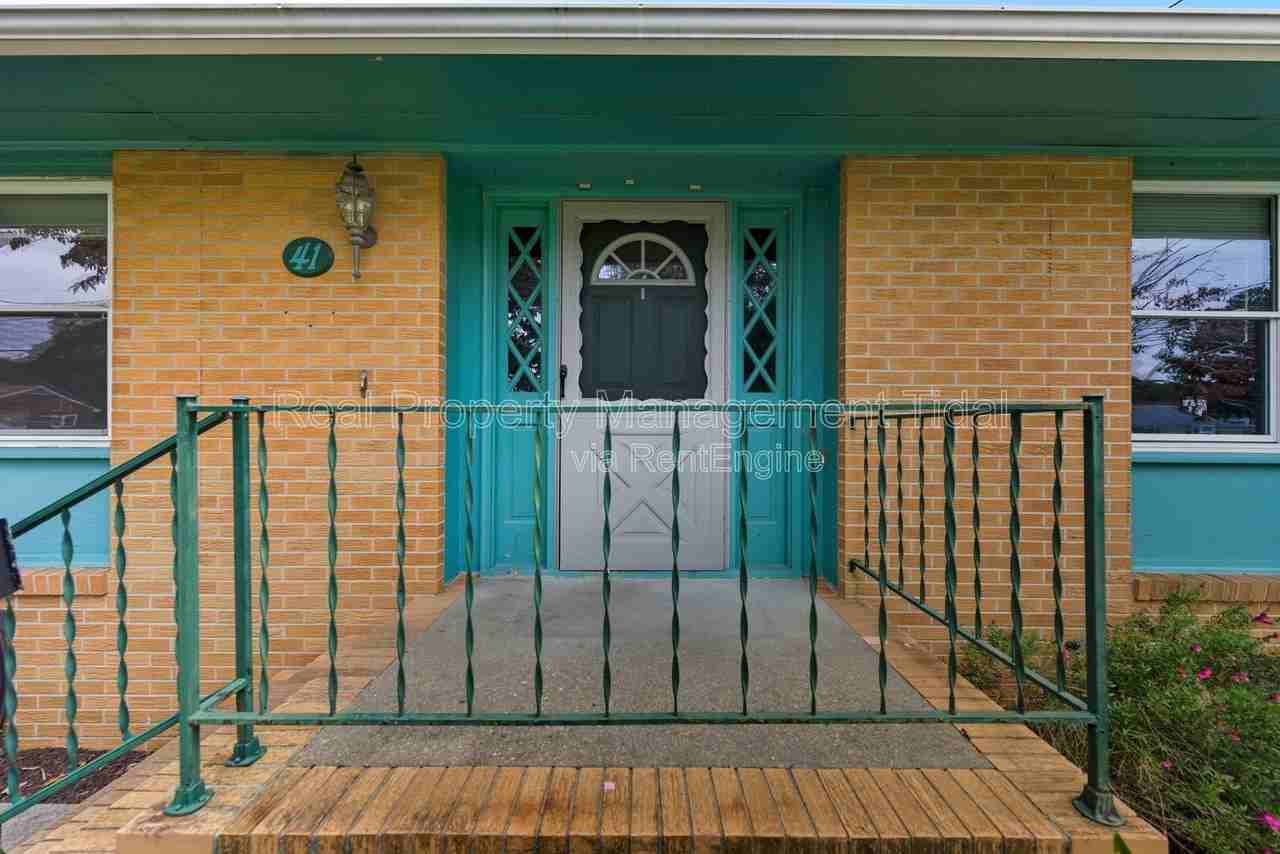 41 Wendfield Cir - Photo 3 of 50