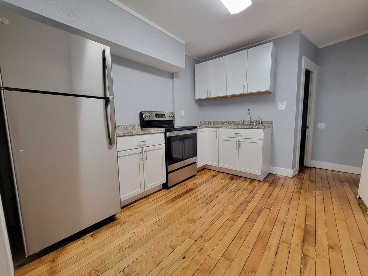 28 Coral St #3 - Photo 2 of 10