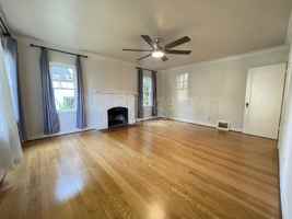 featured image of 515 Southeast Peacock Lane