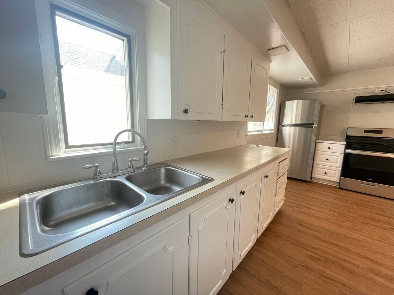 39 Ashland Street #1 - Photo 3 of 17