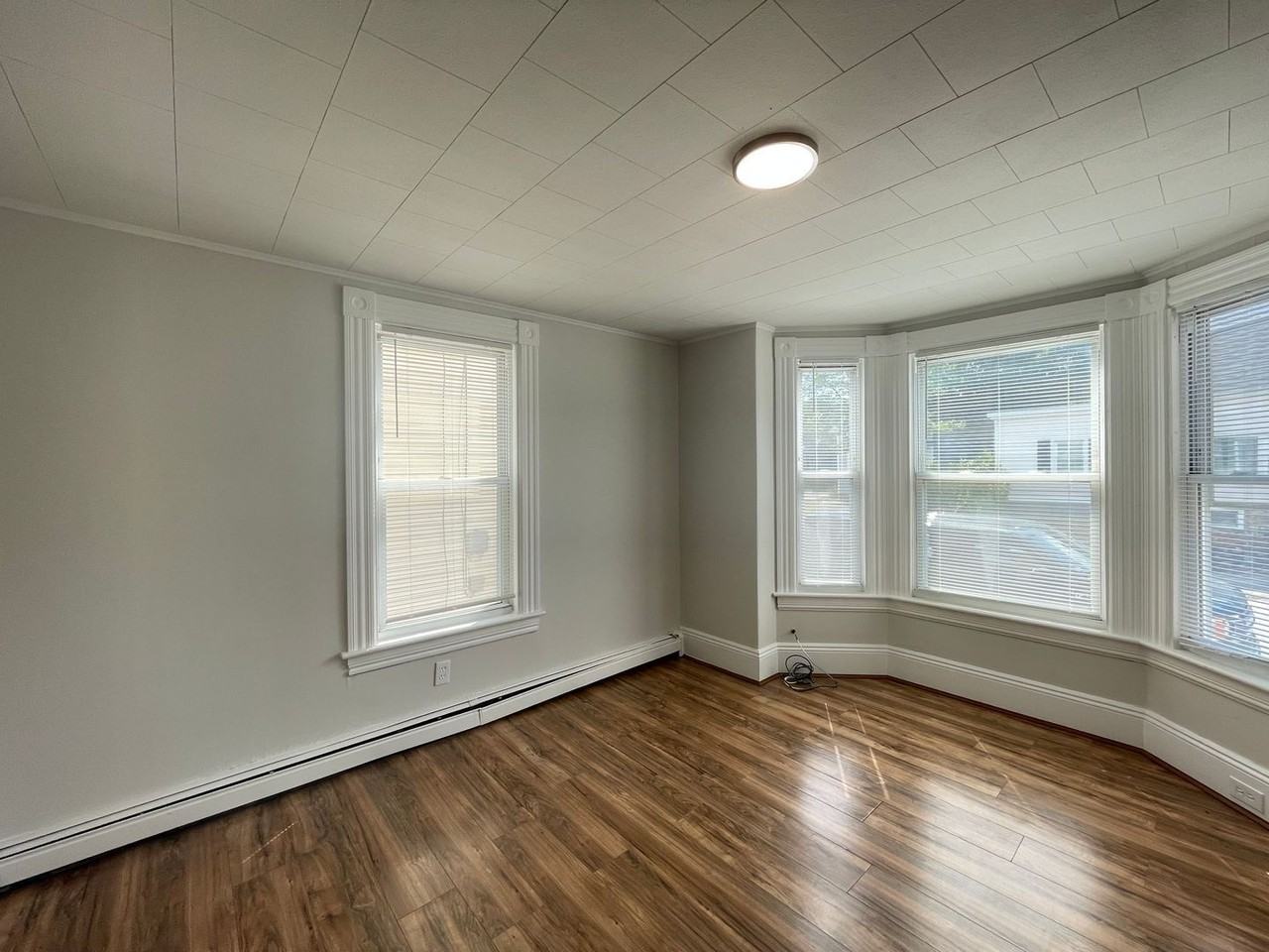 39 Ashland Street #1 - Photo 4 of 17