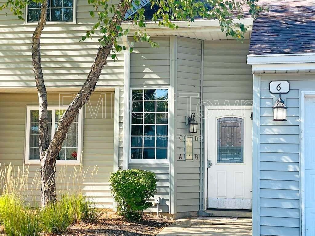 6 N Victoria Ln #D - Photo 2 of 5