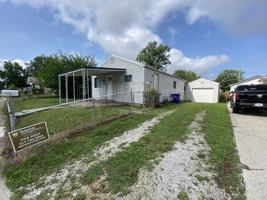 featured image of 815 S Calumet St