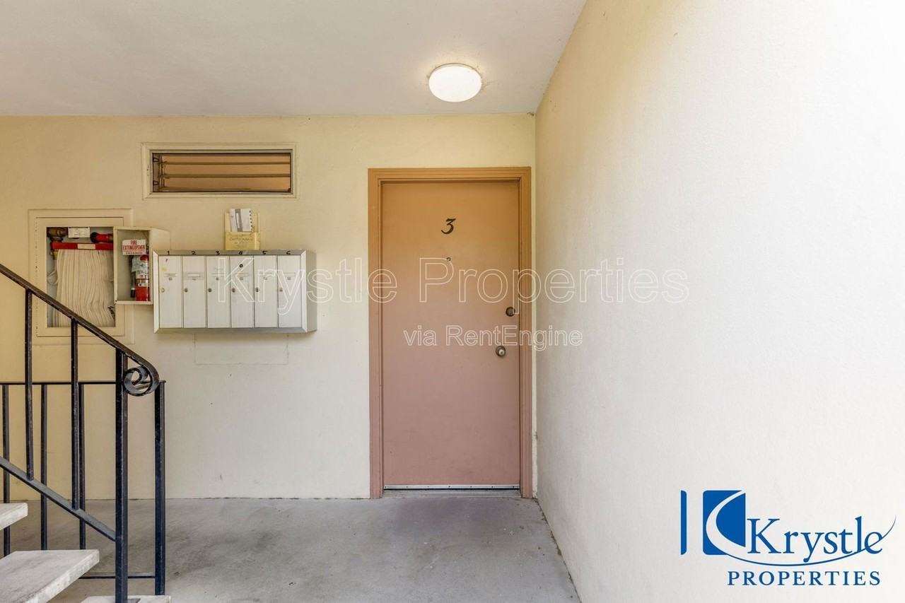 340 Carter St #3 - Photo 4 of 22